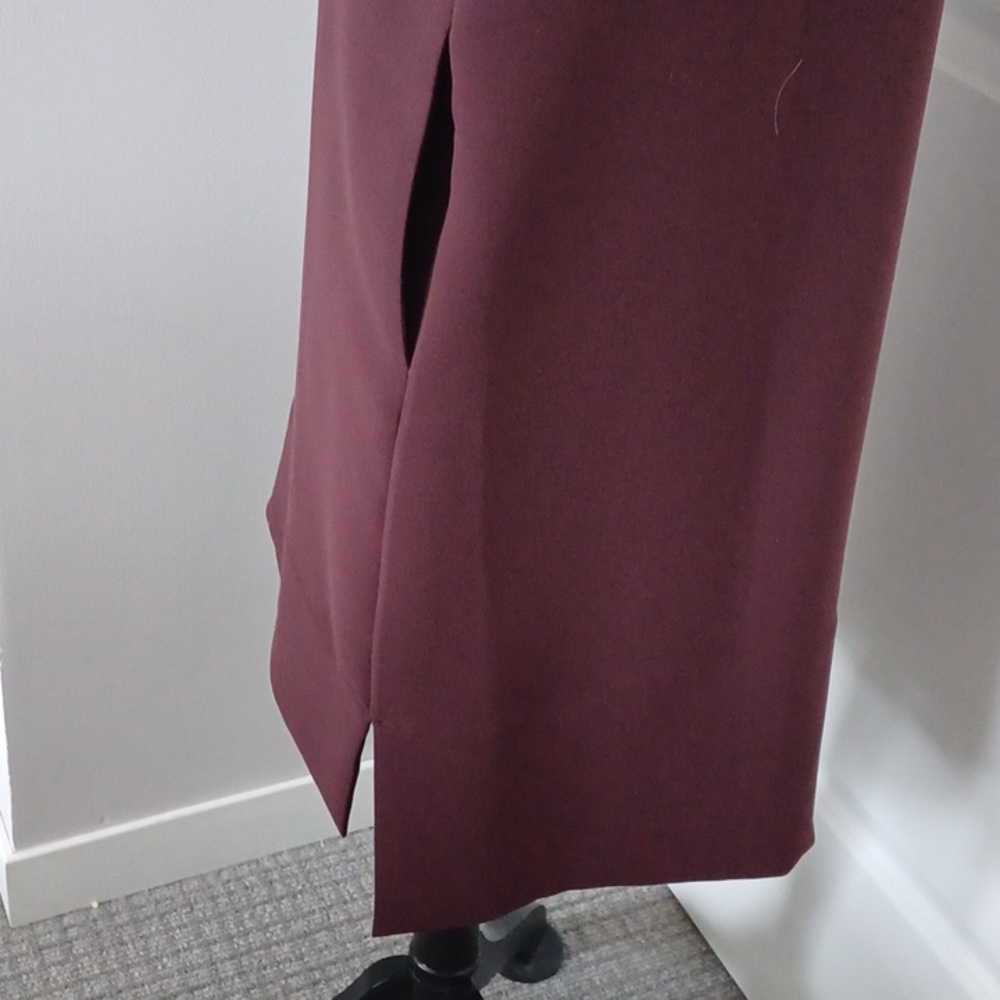 Vince Deep Burgundy Satin Trim V-neck Dress** Sz S/P - Picture 9 of 13